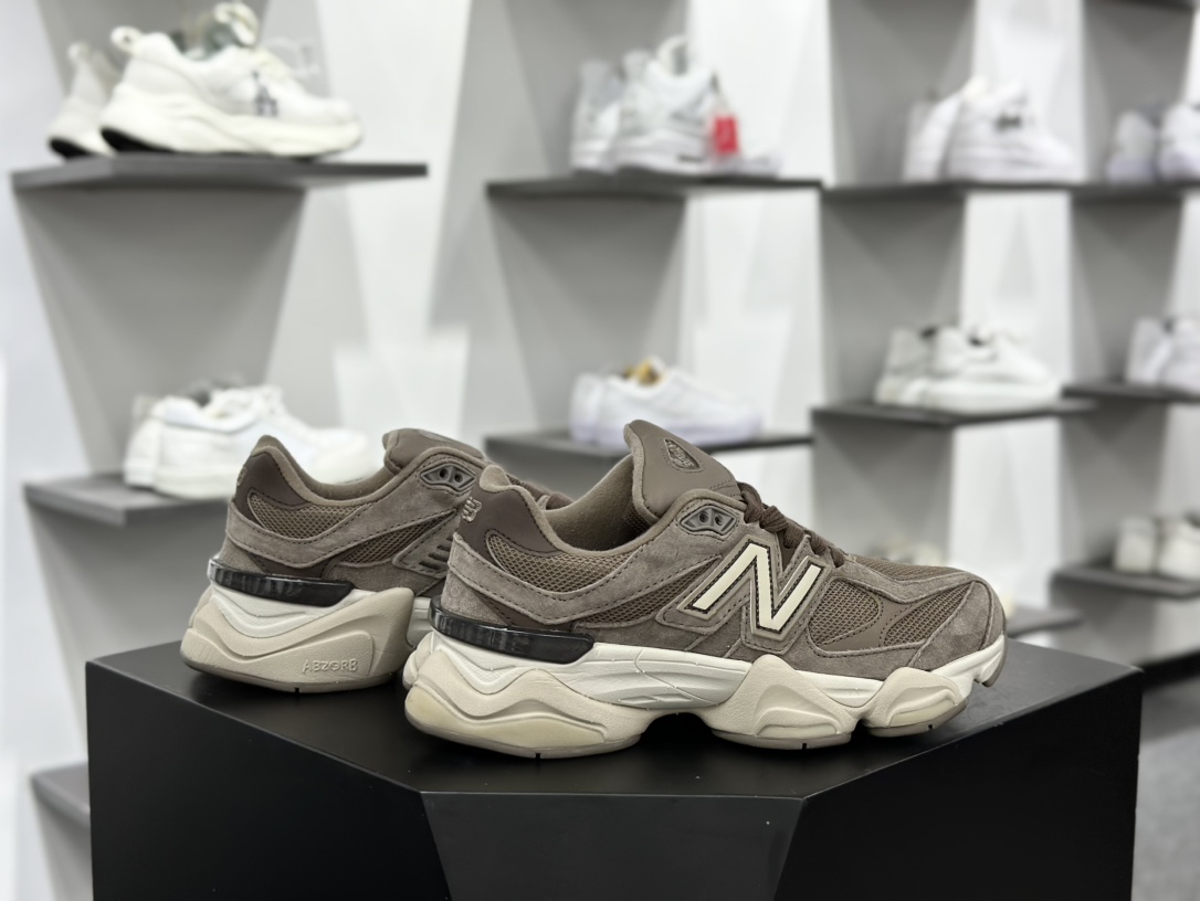 新百伦New Balance 9060”Mushroom/Brown”系列复古百搭跑步鞋“蘑菇棕米白”U9060JMR