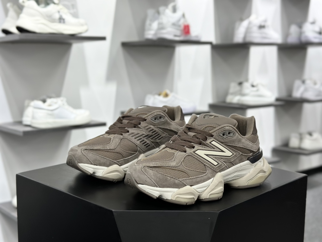 新百伦New Balance 9060”Mushroom/Brown”系列复古百搭跑步鞋“蘑菇棕米白”U9060JMR