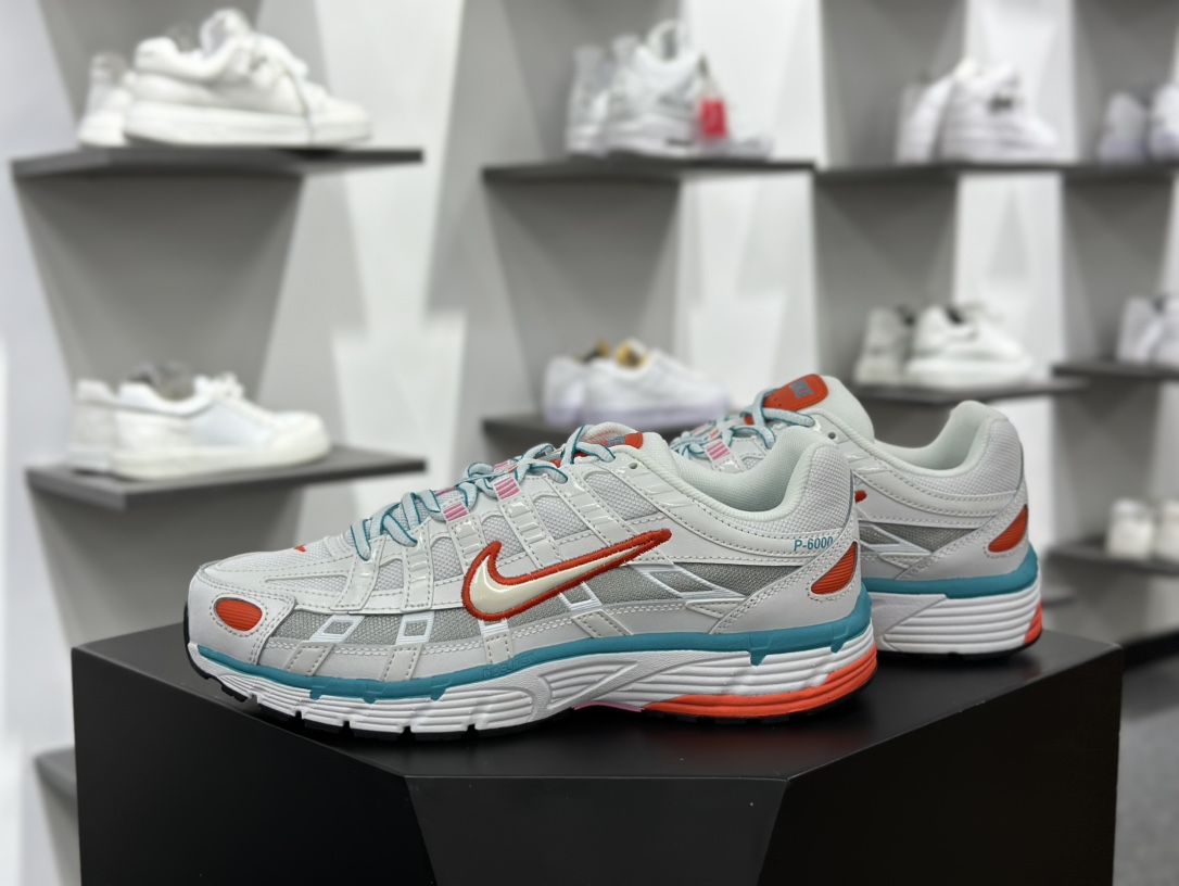 Nike P-6000 Premium”Whit Oracl Aqua Magic”系列低帮复古慢跑鞋“白灰橙水蓝”BV1021-105