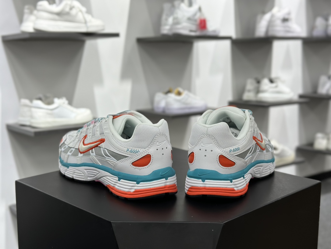 Nike P-6000 Premium”Whit Oracl Aqua Magic”系列低帮复古慢跑鞋“白灰橙水蓝”BV1021-105