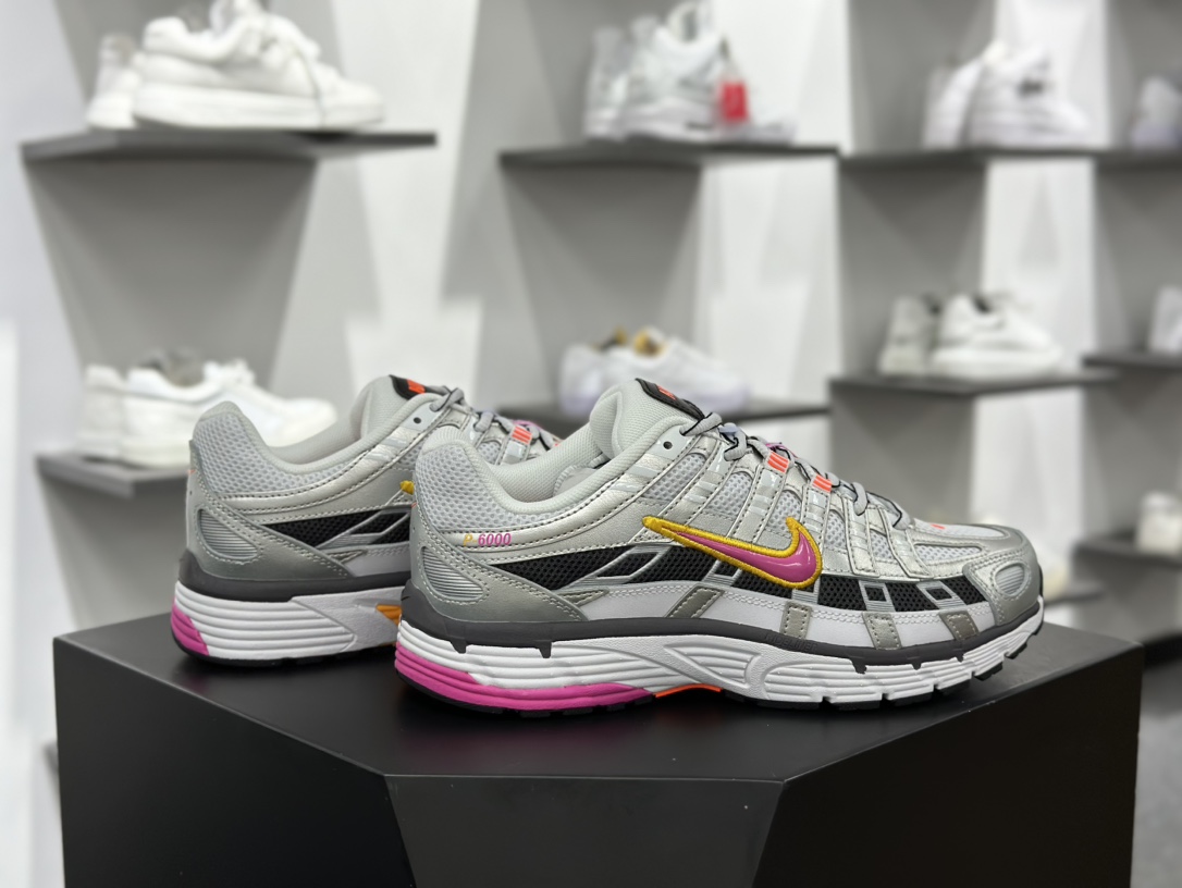 耐克Nike P-6000 Premium”Silver/Laser Fuchsia”系列低帮慢跑鞋“子弹银粉黄黑”BV1021-100