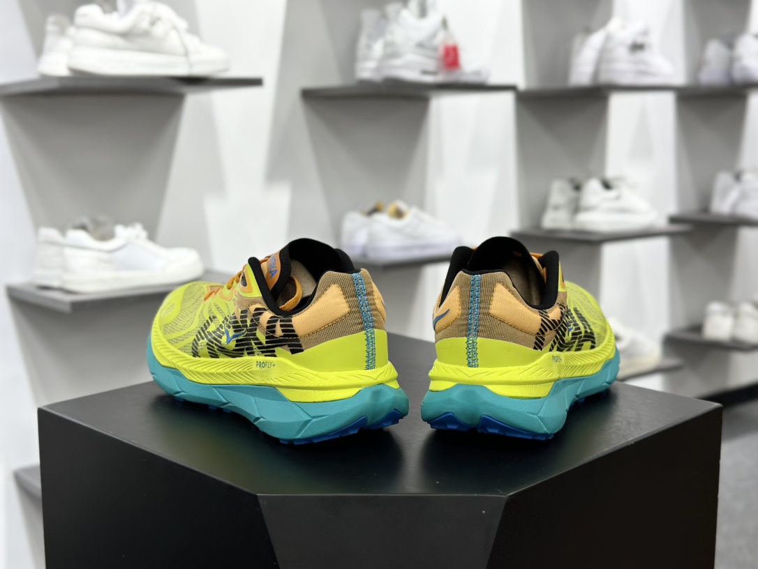 Hoka One One Tecton X 2 M 钛氪动X2系列低帮慢跑鞋“网织荧光黄黑水蓝”1134516/EPRY