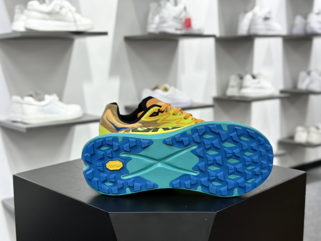 Hoka One One Tecton X 2 M 钛氪动X2系列低帮慢跑鞋“网织荧光黄黑水蓝”1134516/EPRY