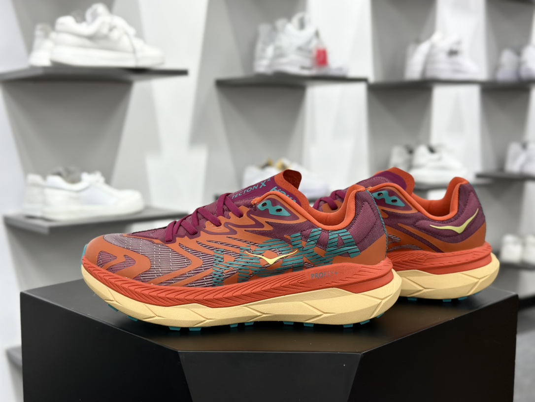 Hoka One One Tecton X 2 M 钛氪动X2系列低帮慢跑鞋“网织橙玫粉水绿”1134516/CJFL