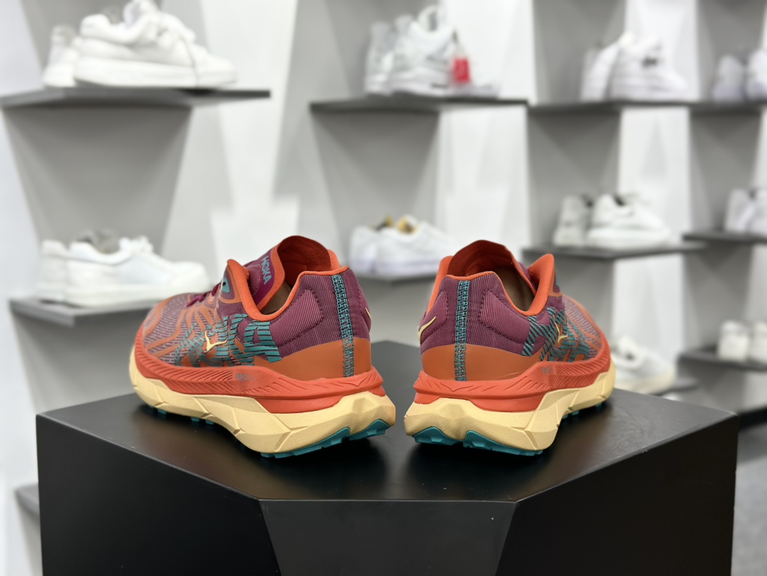 Hoka One One Tecton X 2 M 钛氪动X2系列低帮慢跑鞋“网织橙玫粉水绿”1134516/CJFL