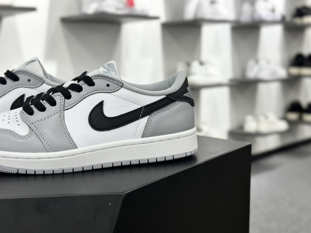 耐克Nike Air Jordan 1 Retro Low OG”Barons”AJ1乔丹一代低帮篮球鞋“OG烟灰白黑钩子”CZ0790-110