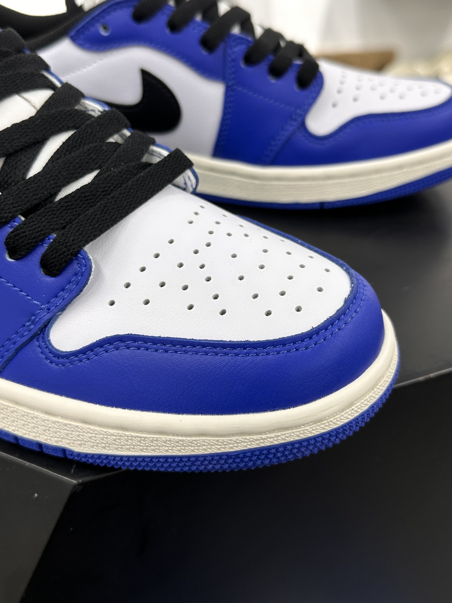 耐克Nike Air Jordan 1 Retro Low OG”Game Royal”AJ1乔丹一代篮球鞋“OG游戏皇家蓝白小闪电”CZ0790-140