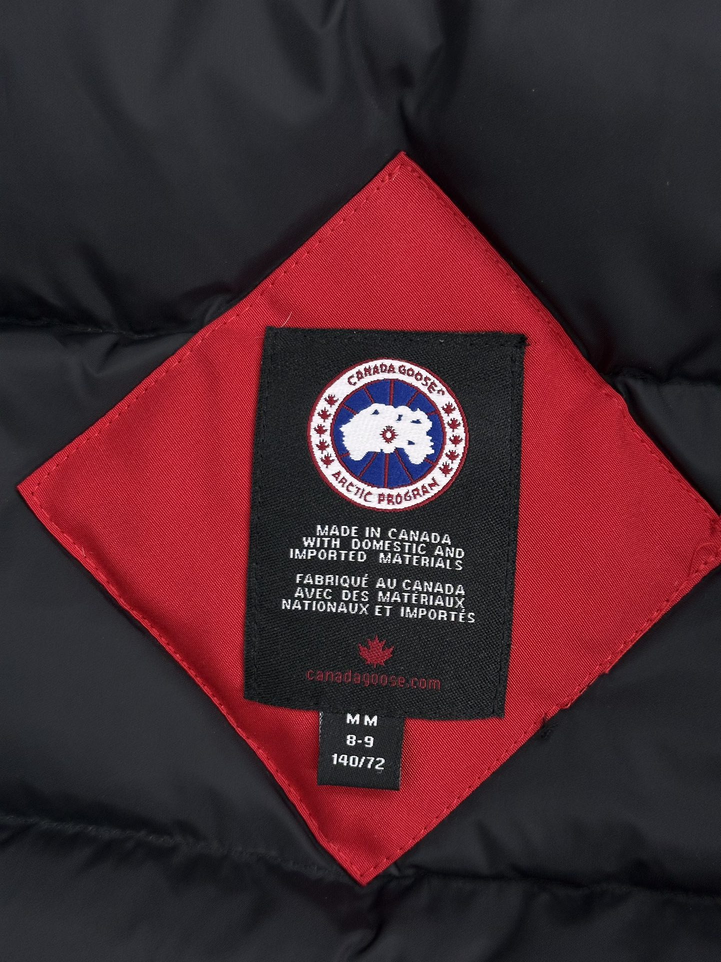 Canada Goose Children’s Expedition C08 Coat: Custom-made, Twilight-proof Fabric, Warm Duck Feathers, Military-grade Zippers - 图片 9