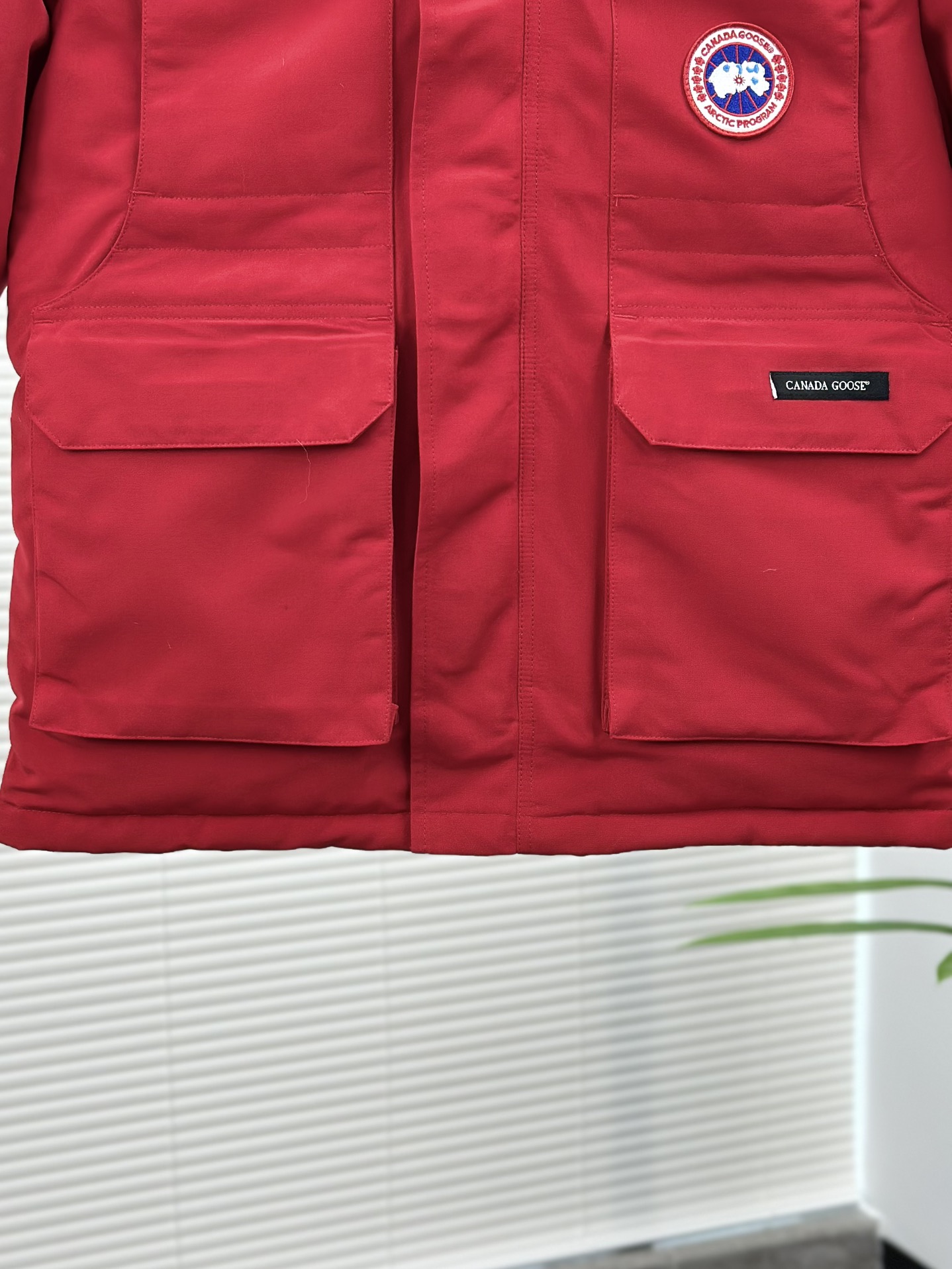 Canada Goose Children’s Expedition C08 Coat: Custom-made, Twilight-proof Fabric, Warm Duck Feathers, Military-grade Zippers - 图片 5