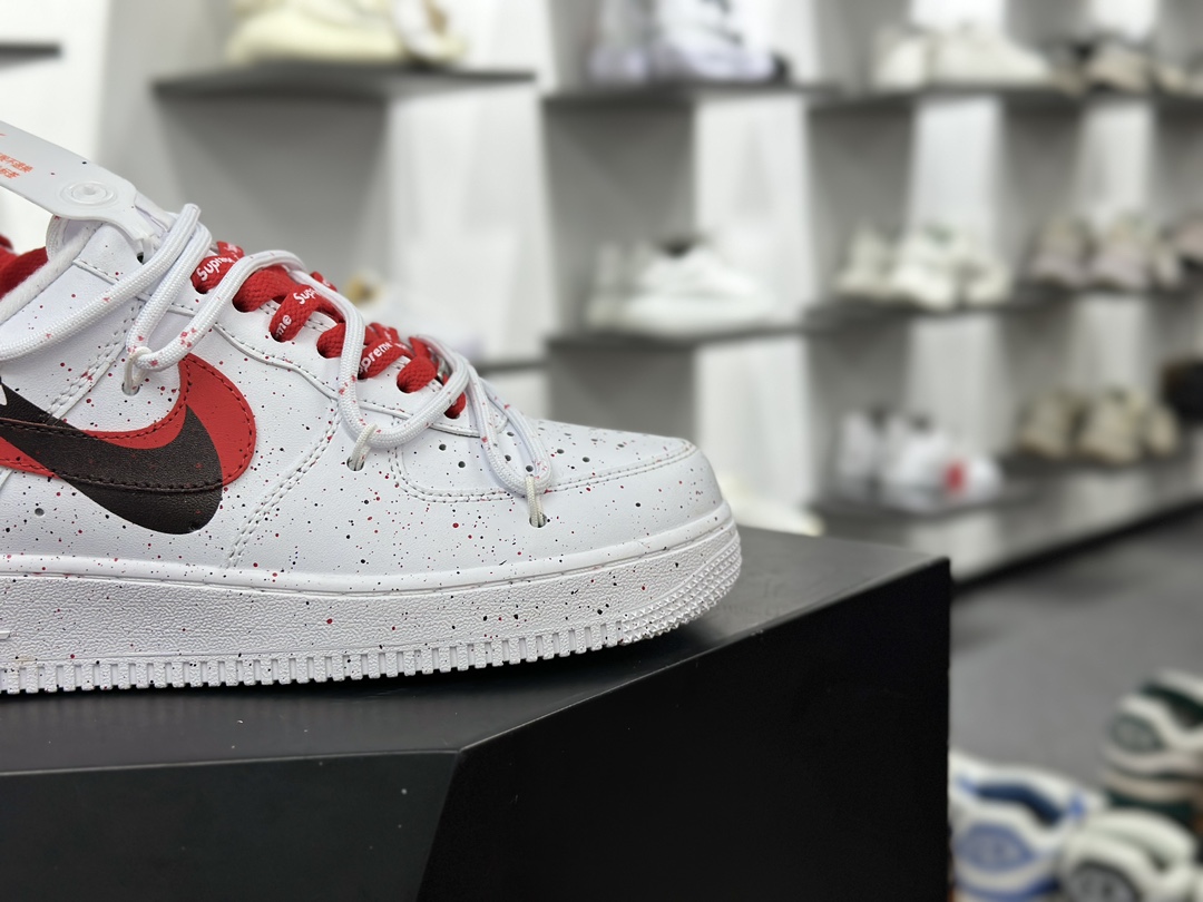 内置全掌Air Sole气垫联乘志高无上Supreme x Nike Air Force 1'07 Low”Whit Red/Black/Graffit”空军一号板鞋“Sup联名白红黑断钩涂鸦绑绳”CU9225-101