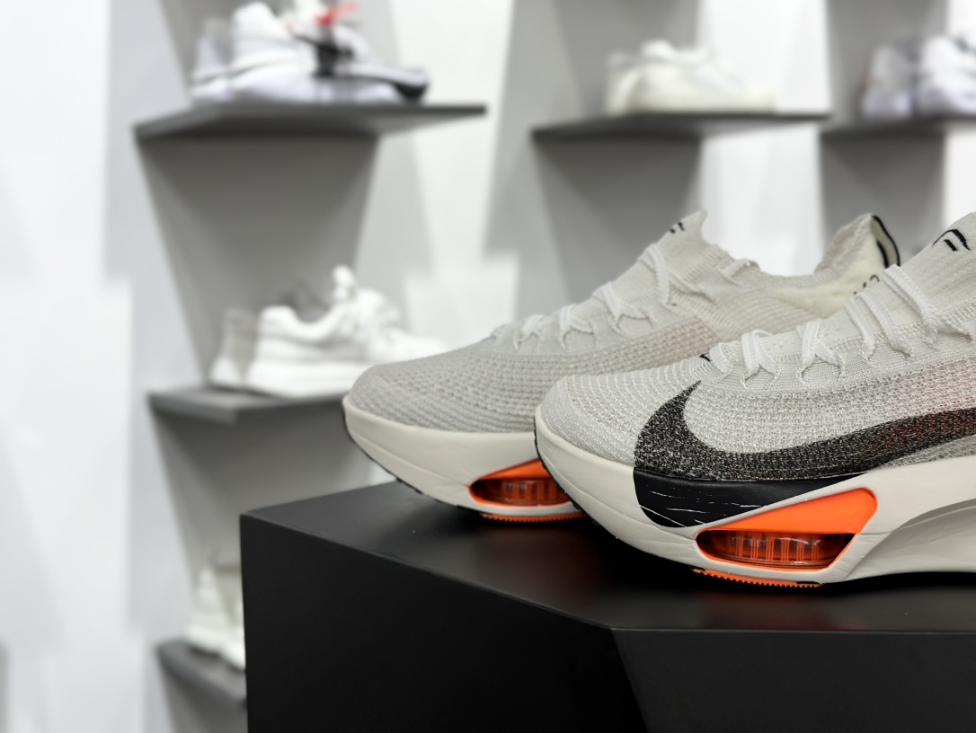 NIKe Zoom VaporFly Next 3Prototype” 2024年全新超级马拉松跑鞋 FD8356-100