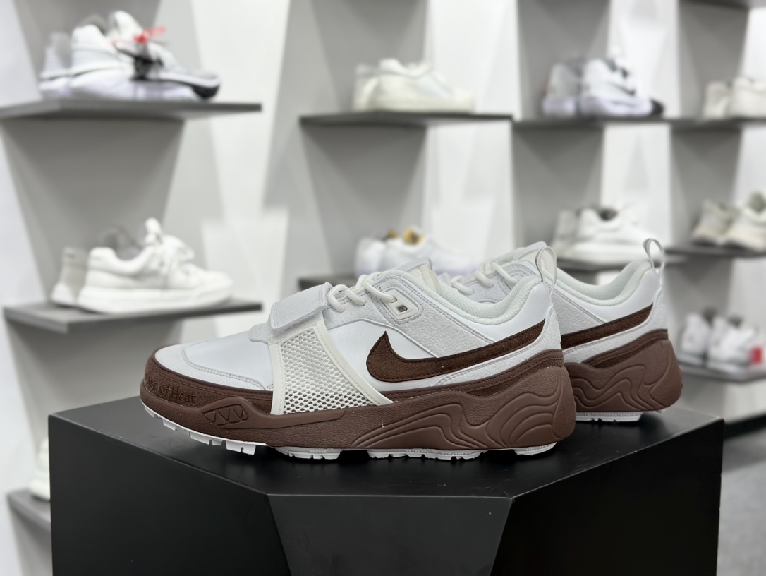 Travis Scott x Nike Zoom Field Jaxx SP”Reverse Mocha/Brown”斯皮里东慢跑鞋“TS联名反转米白褐暗棕倒钩”HQ3073-100