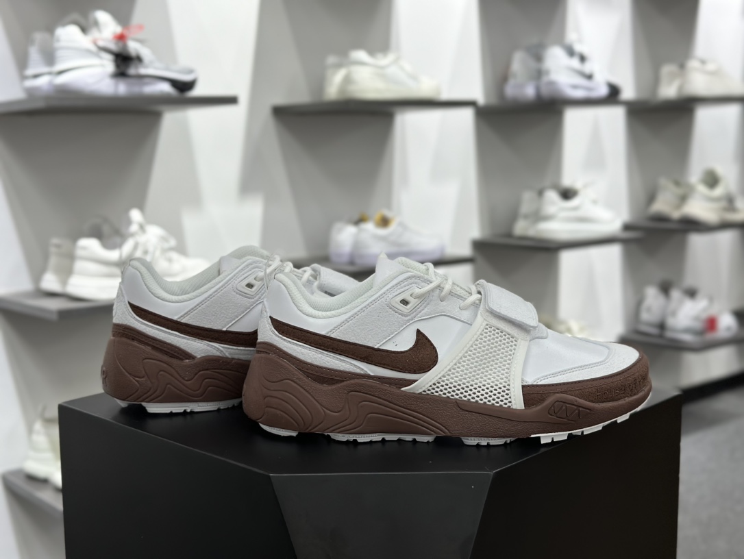 Travis Scott x Nike Zoom Field Jaxx SP”Reverse Mocha/Brown”斯皮里东慢跑鞋“TS联名反转米白褐暗棕倒钩”HQ3073-100