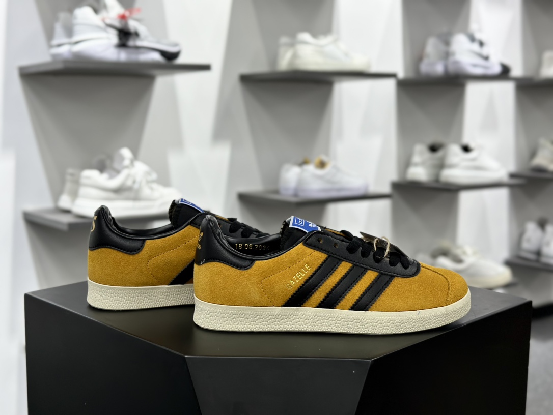 AD Gazelle Indoor Trainers 羚羊内训系列低帮复古百搭休闲运动德训风板鞋 JP5283