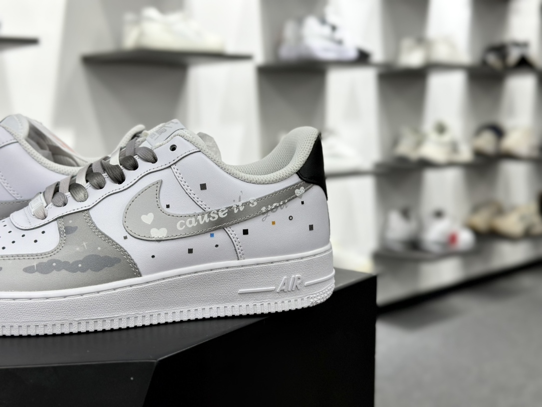 耐克Nike Air Force 1 07 LV8 Low”White/Grey/Cloud”空军一号板鞋“白灰云朵涂鸦”CW2288-312