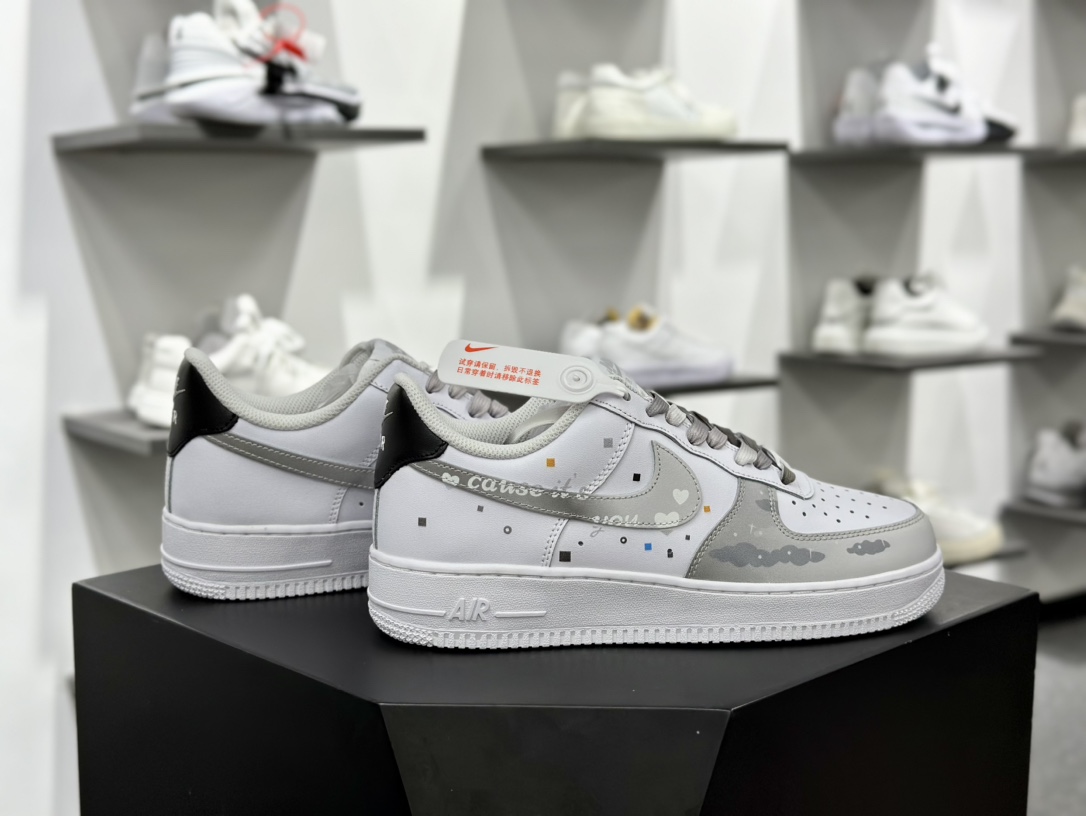 耐克Nike Air Force 1 07 LV8 Low”White/Grey/Cloud”空军一号板鞋“白灰云朵涂鸦”CW2288-312