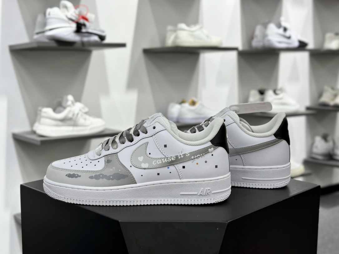 耐克Nike Air Force 1 07 LV8 Low”White/Grey/Cloud”空军一号板鞋“白灰云朵涂鸦”CW2288-312