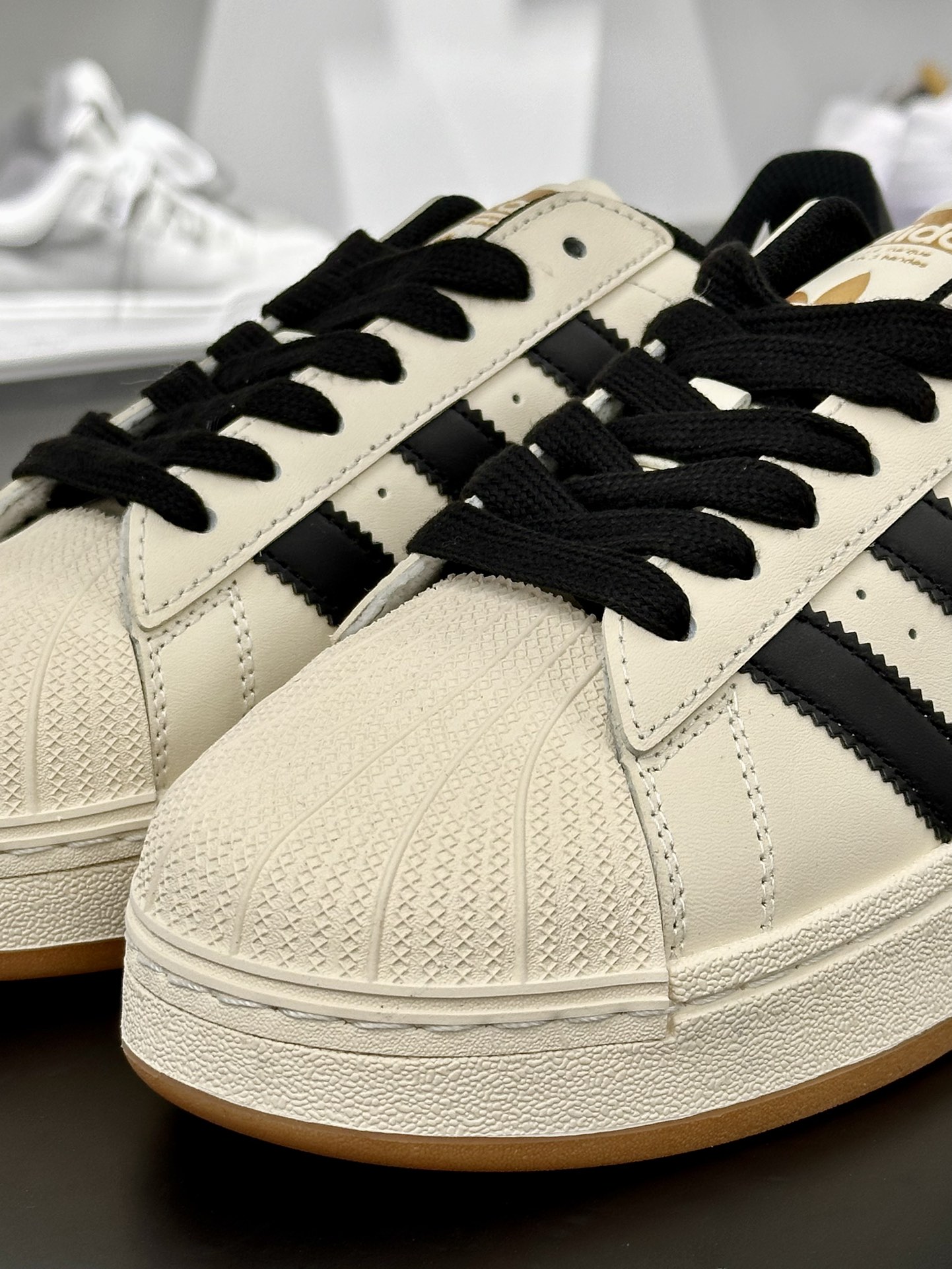 Adidas Originals Superstar XLG 厚底 白黑贝壳头 ID5698