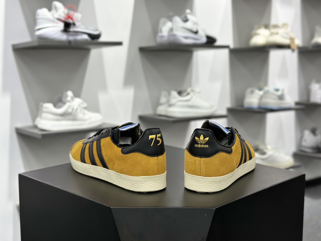 adidas Originals Gazelle INdoor 三叶草休闲防滑耐磨低帮板鞋 JP52833211