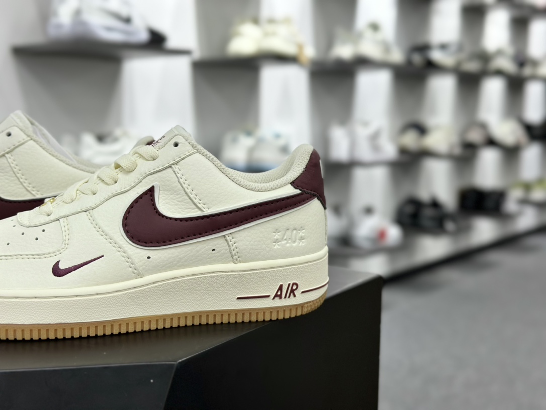 Nike Air Force 1 Low 07 40周年 白红小钩 WA0531-308