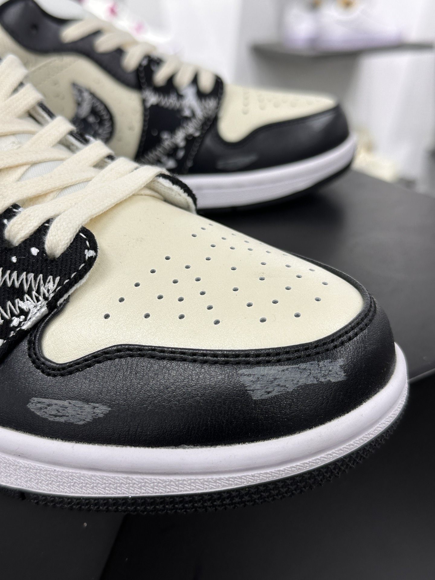 Air Jordan 1 Low AJ1 乔1熊猫恶作剧 宇宙探索 星际迷航 定制款低帮文化休闲板鞋 553558-132