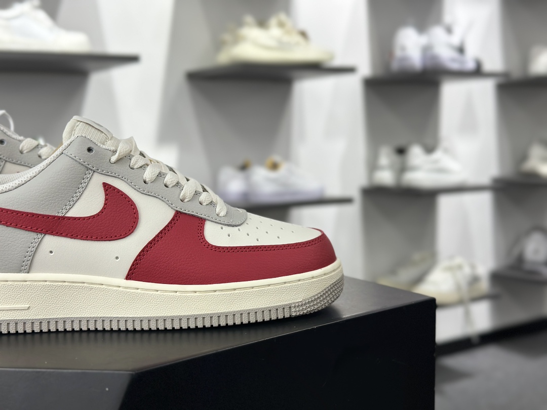 耐克Nike Air Force 1’07 Low”Gym Red Toe”空军一号经典低帮板鞋“皮革米白灰红”HJ9094-012