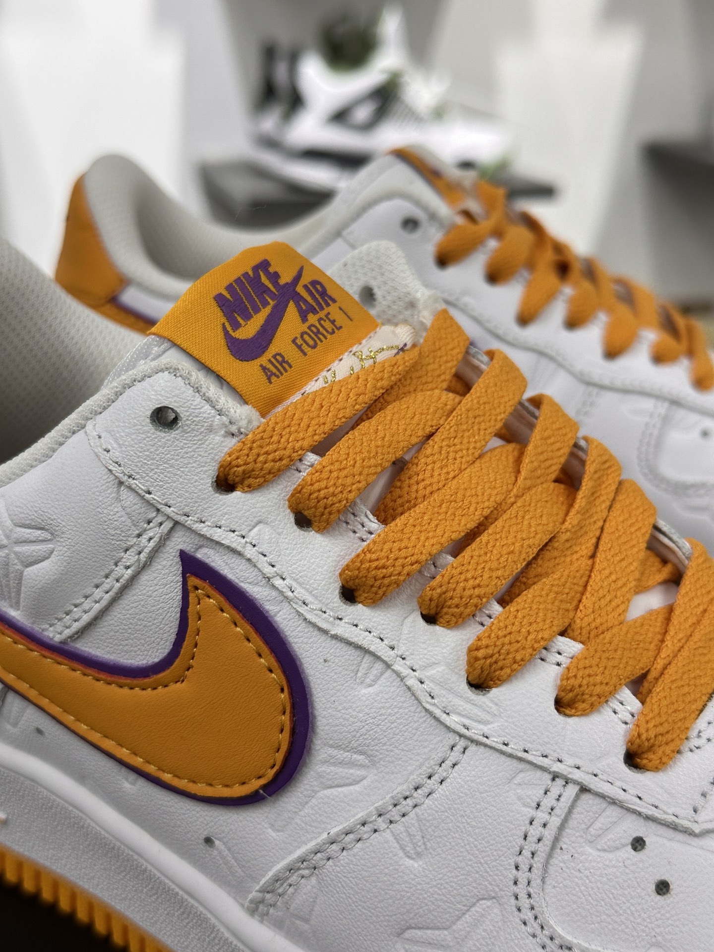 路易威登Louis Vuitton x Nike Air Force 1 07 LV8”White/Yellow/LV Monogram”空军一号板鞋“皮革白黄灰LV老花”DR9868-700