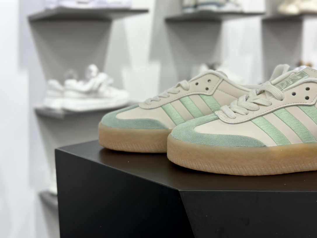 Adidas三叶草SAMBA ROSE 厚底休闲板鞋  IG1947