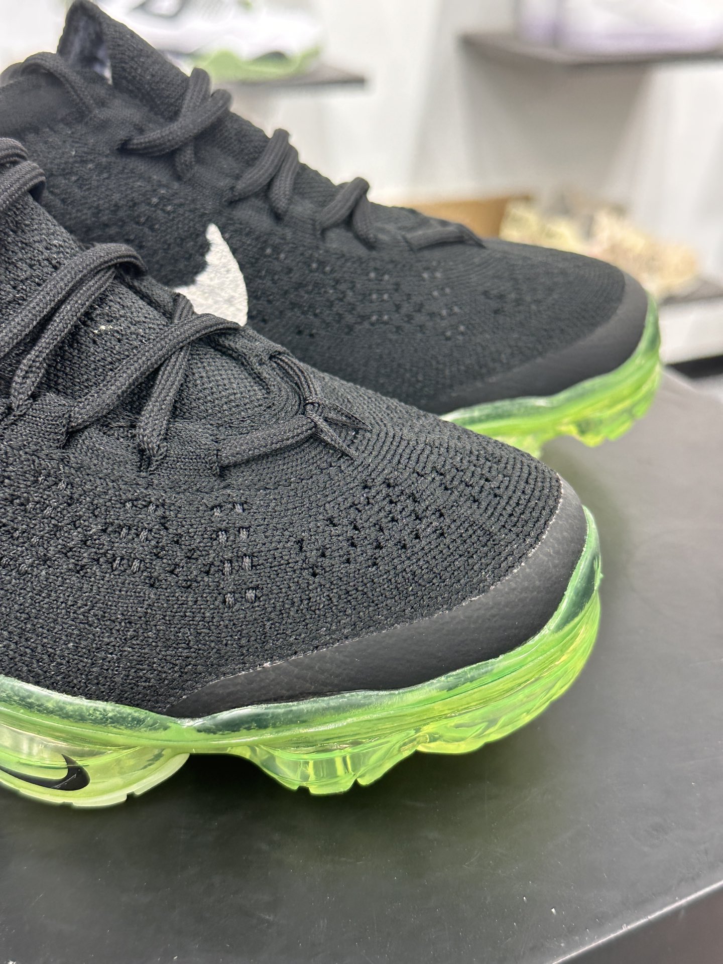 Nike Air VaporMax 2023 Flyknit FK”Black Multi Sole”2023款大气垫系列低帮慢跑鞋“针织黑白绿橙”DV1678-014