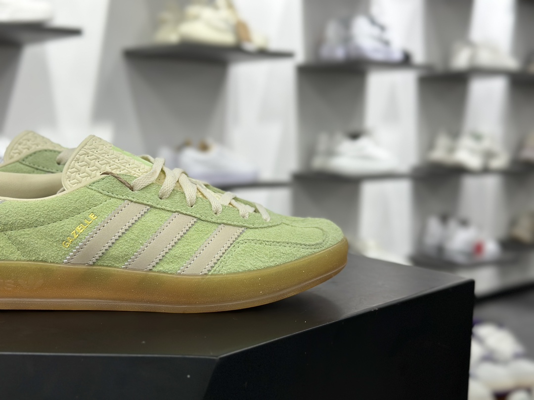 阿迪达斯Adidas Gazelle Indoor Trainers 羚羊内训系列低帮德训风板鞋“翻毛抹茶绿米白生胶底”IE2948