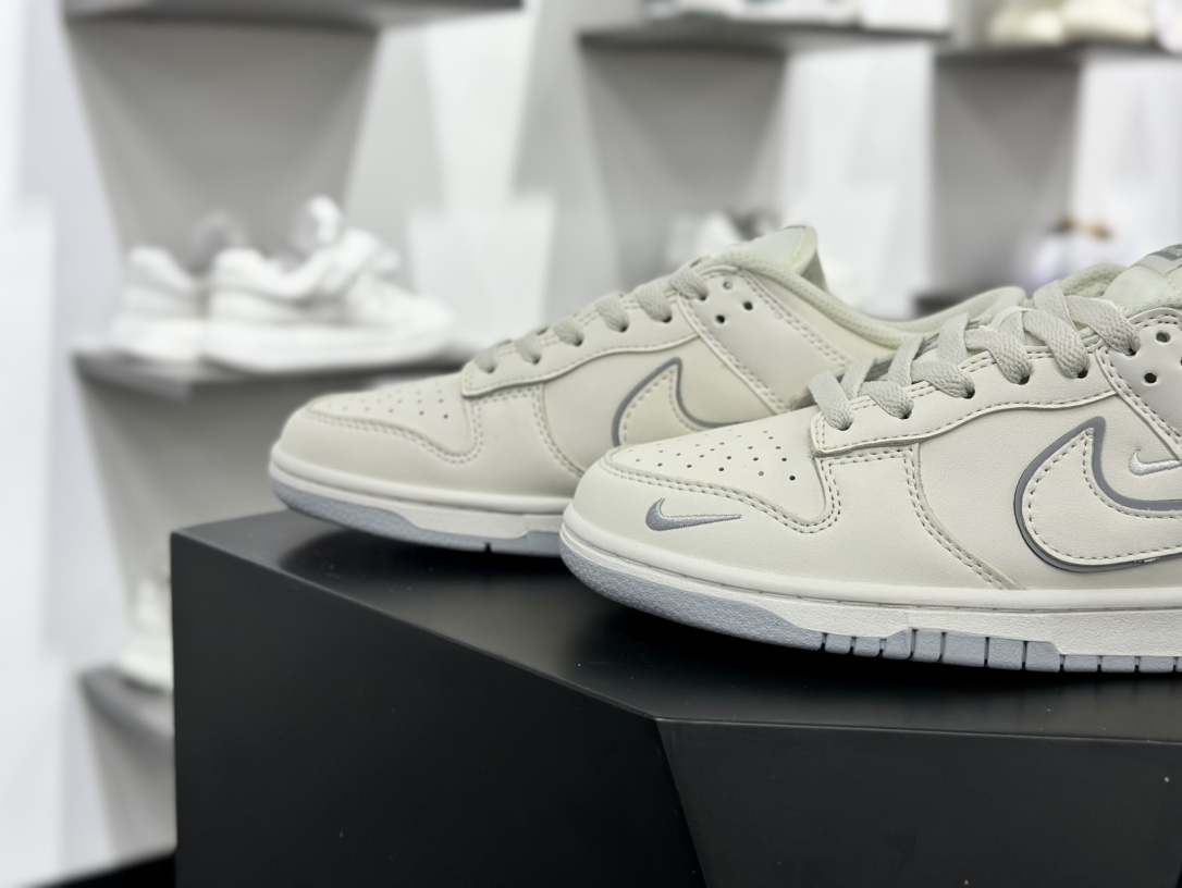 Supreme x Nike By You SB Dunk Low Retro SP扣篮系列低帮板鞋“Sup米白午夜深蓝红标四钩反光”DJ2024-013