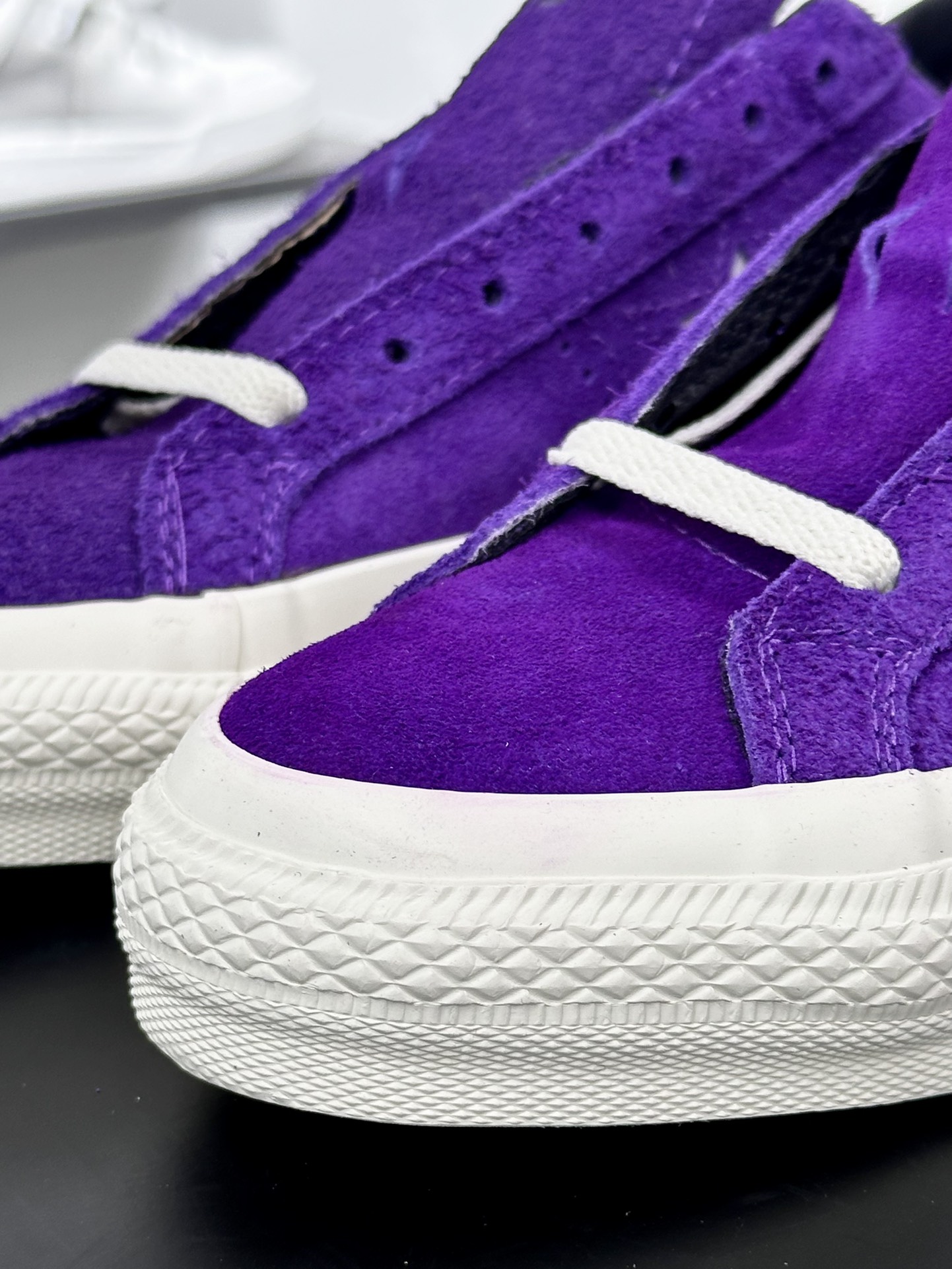 匡威Converse One Star OX Pro”Night Purple”一星系列经典低帮板鞋“翻毛恶魔夜紫白”A08141C