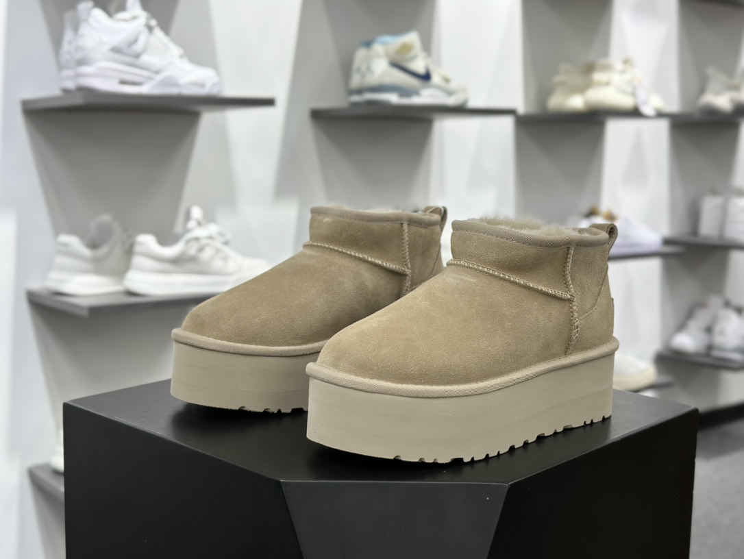 UGG W Classic Ultra Mini Platform Bovelty 新奇增强厚底短靴“可乐深棕加绒”1135092-CHE