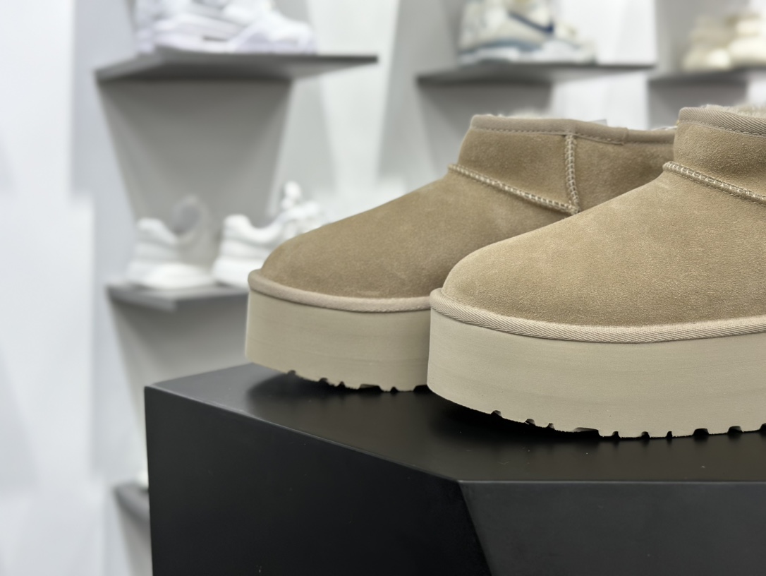 UGG W Classic Ultra Mini Platform Bovelty 新奇增强厚底短靴“可乐深棕加绒”1135092-CHE