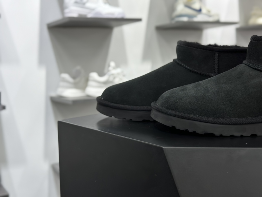 品牌UGG W Classic Ultra Mini 经典迷你超短系列8.9cm短筒加绒休闲百搭短靴“黑色加绒”1116109-BLK