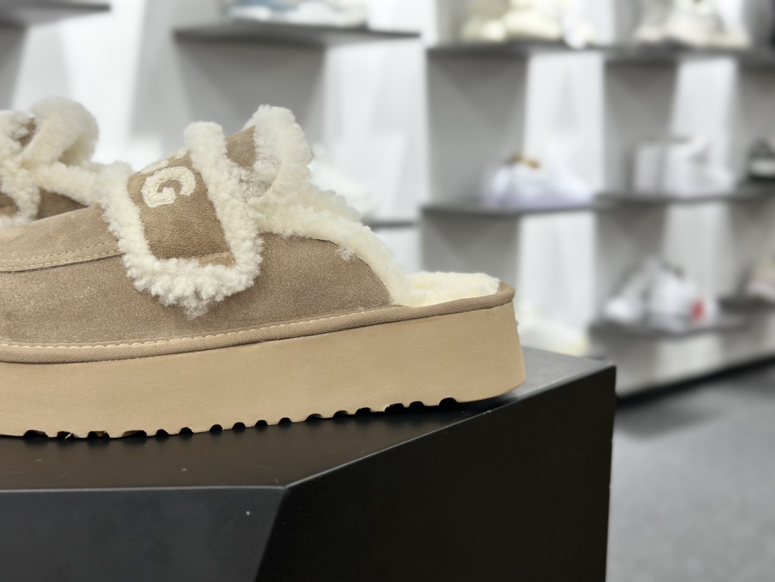 UGG W Classic Coquette Clog Slipper II 科凯特保暖露跟厚底半拖鞋“深卡其加绒”OB938/KHAKI