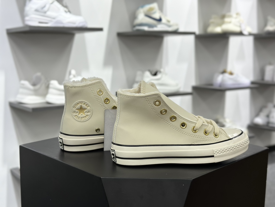 匡威Converse Chuck Taylor All Star 1970 High Leather” Fur Sherpa Vamp Fire”复古板鞋“皮革米白金加绒”A12443C