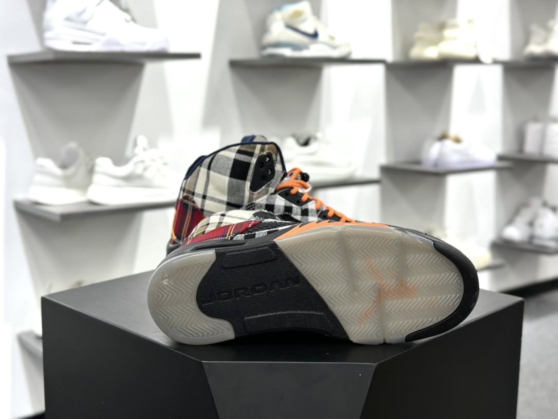 纯原 Air Jordan AJ5 Retro ”Plaid” 圣诞狂欢 苏格兰格纹织布 FD4814-008