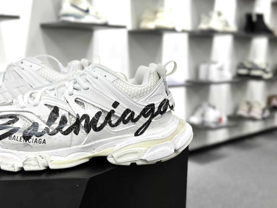 巴黎世家BALENCIAGA Track Trainers 3.0代复古野跑姥爹潮流百搭慢跑鞋 542023WTRHW9010