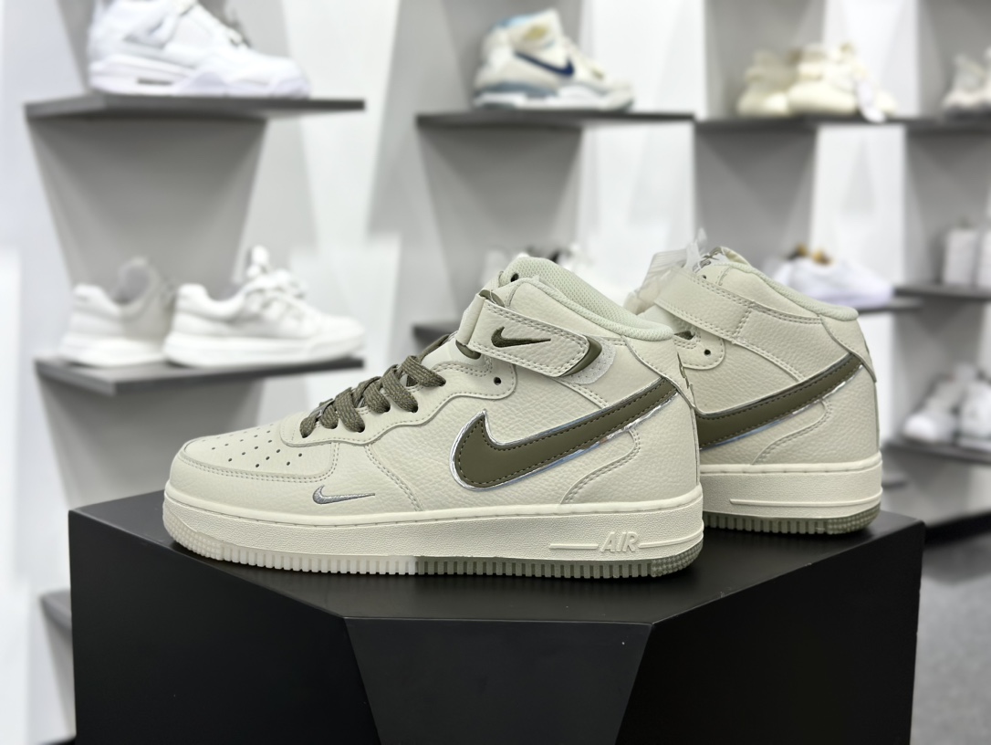 耐克Nike By You Air Force 1'07 Mid Retro 空军一号系列经典中帮板鞋“米白橄榄棕银叠钩小钩”XL0236-231