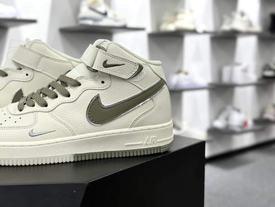 耐克Nike By You Air Force 1'07 Mid Retro 空军一号系列经典中帮板鞋“米白橄榄棕银叠钩小钩”XL0236-231