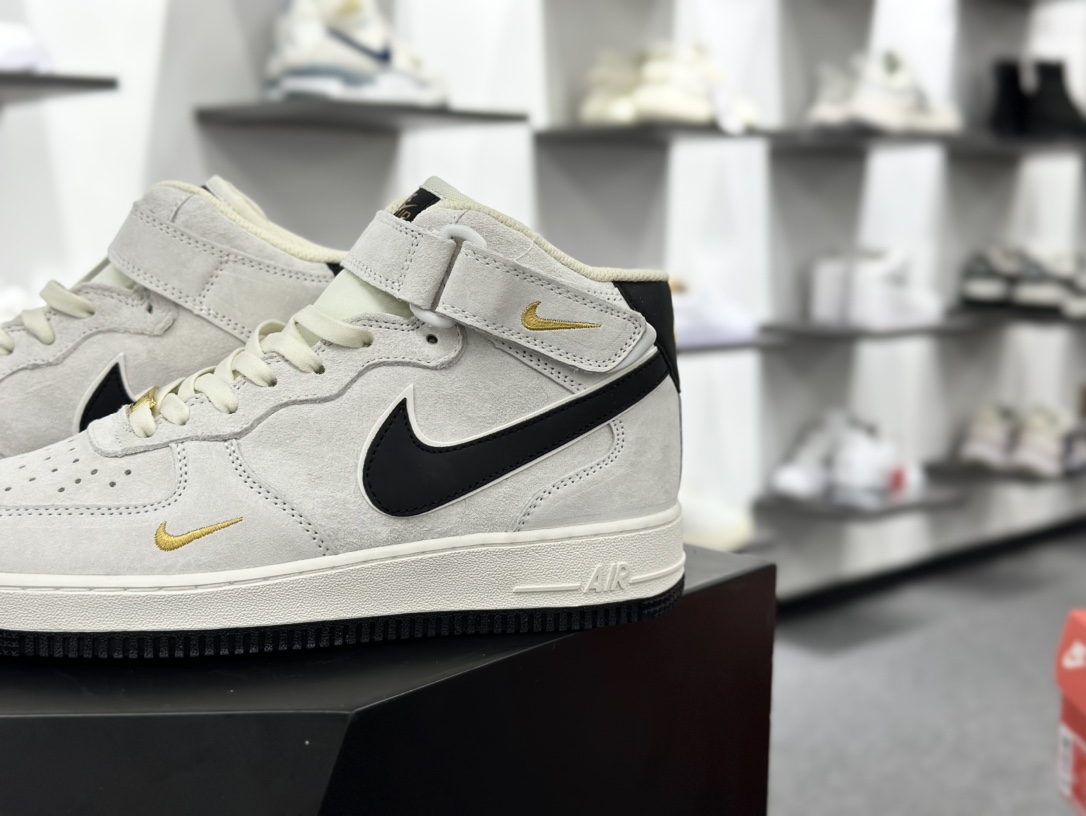 Nike Air Force 1MID ’07 小勾灰麂皮 空军一号中帮休闲板鞋  KG3031-011