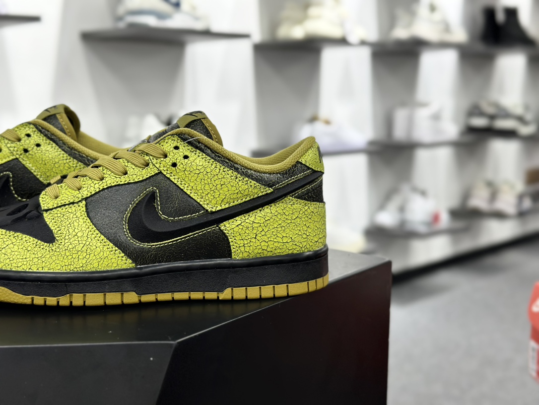 NK SB Dunk Low 万圣节限定黑绿 HV6103-300