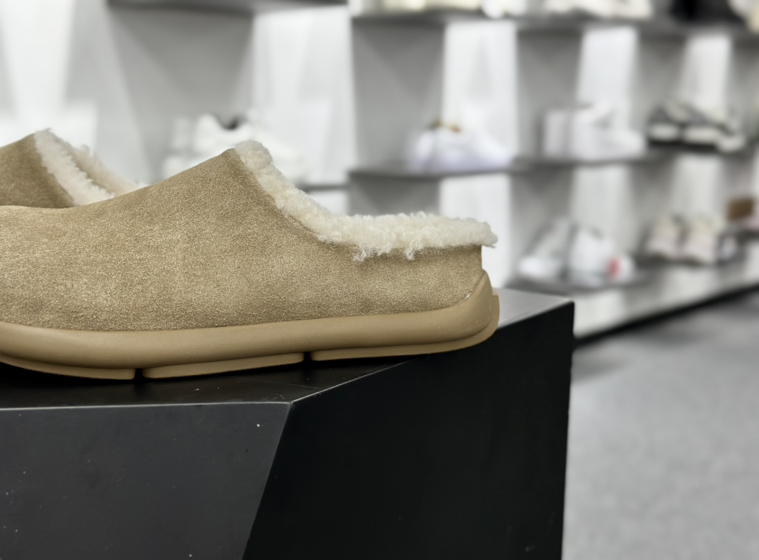 UGG W UGG Winter Mule Slippers 温特系列时尚居家穆勒风包半拖鞋“羚羊棕加绒”1155888/ALP