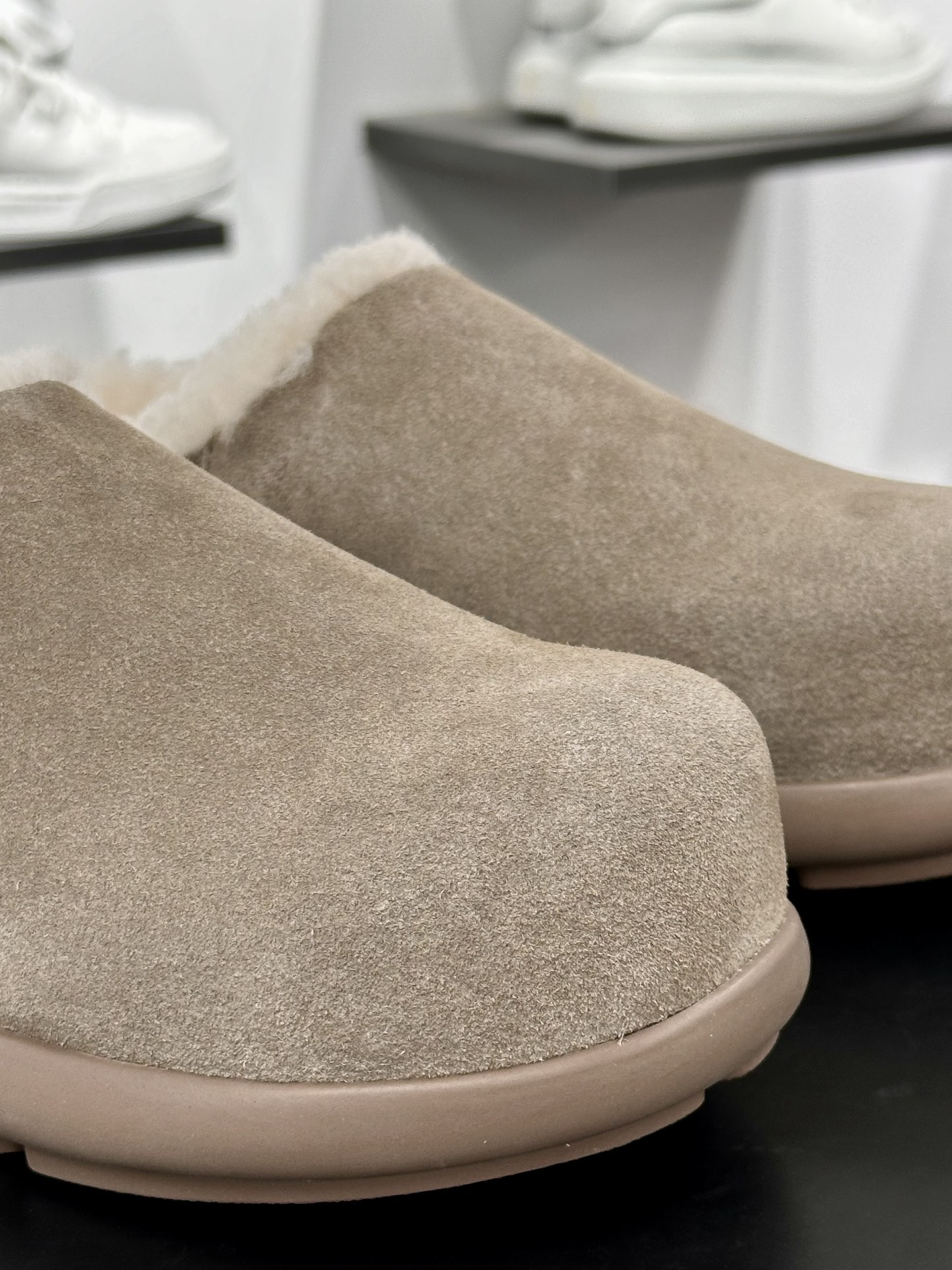 UGG W UGG Winter Mule Slippers 温特系列时尚居家穆勒半拖鞋“木灰加绒”1155888/GREY