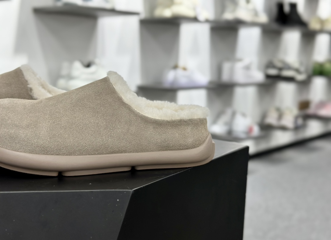 UGG W UGG Winter Mule Slippers 温特系列时尚居家穆勒半拖鞋“木灰加绒”1155888/GREY