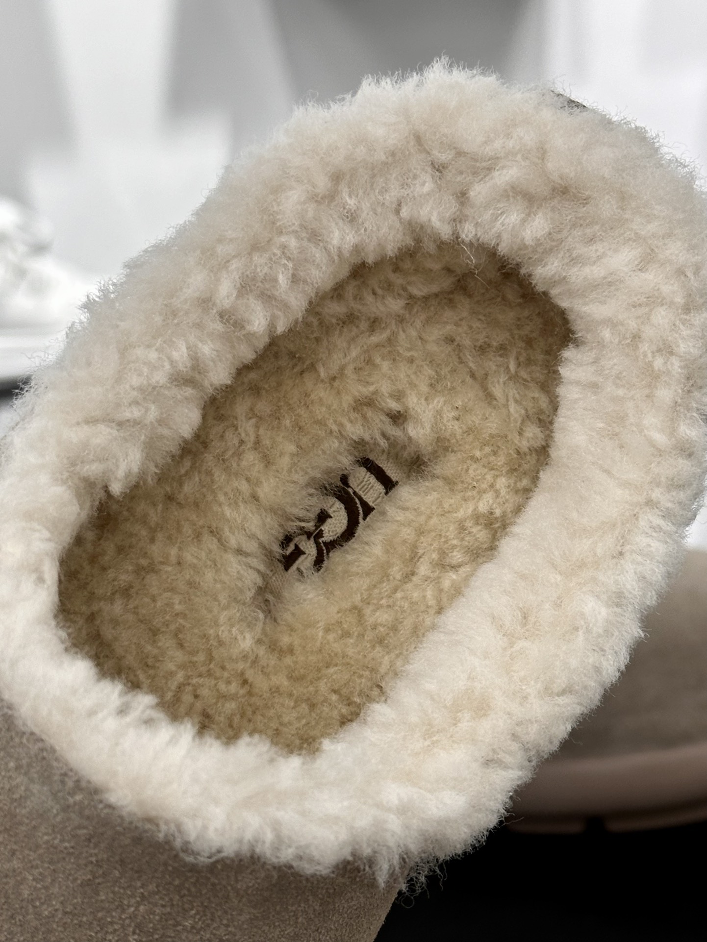 UGG W UGG Winter Mule Slippers 温特系列时尚居家穆勒半拖鞋“木灰加绒”1155888/GREY