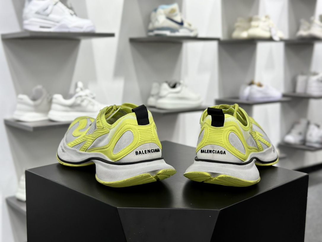 巴黎世家BALENCIAGA Circuit Sneakers 环道系列低帮慢跑鞋“网织白灰荧光绿”793945 WFLGY 7901