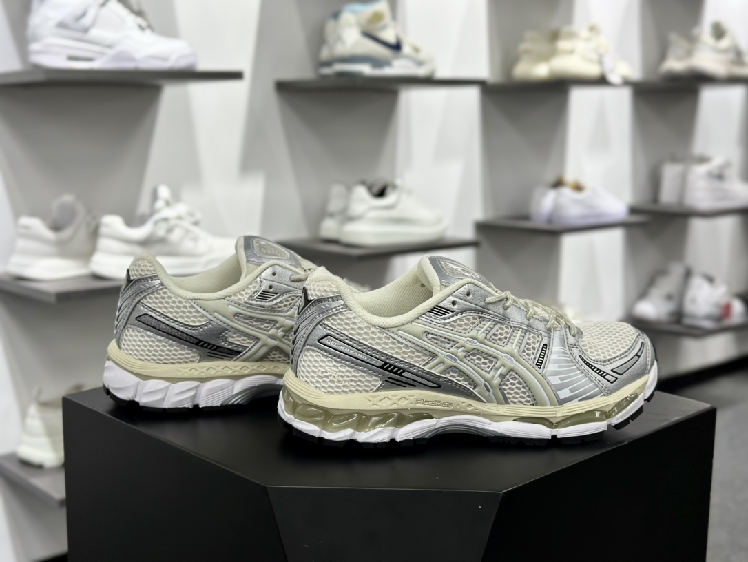 Asics Gel Kayano 12.1”Cream/Pure Aqua”卡亚诺12.1代系列低帮跑步鞋“联名奶白金属银”1203A555-100