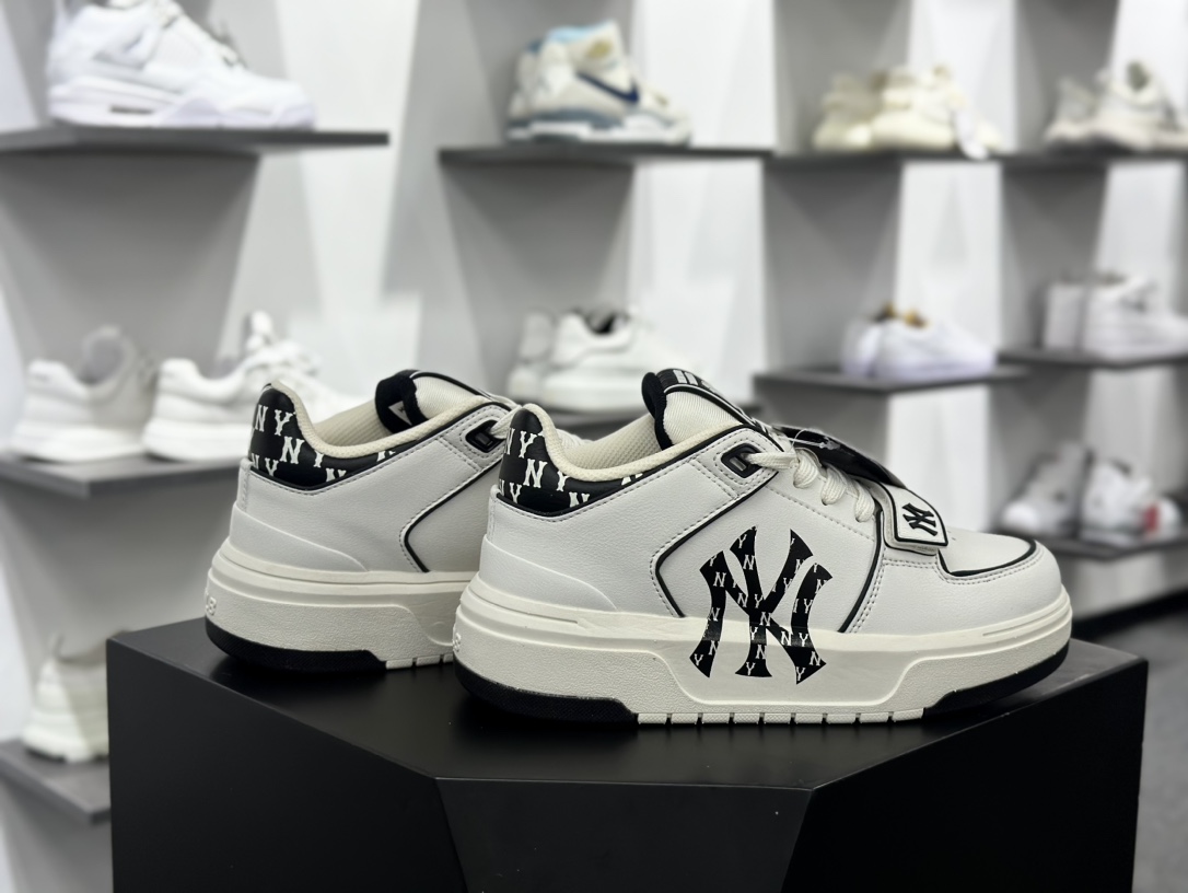 New York Yankees x MLB Chunky Liner Basic Mid 学长鞋板鞋“魔术贴米白黑NY大标印面”3ASXLMC4N-GP001